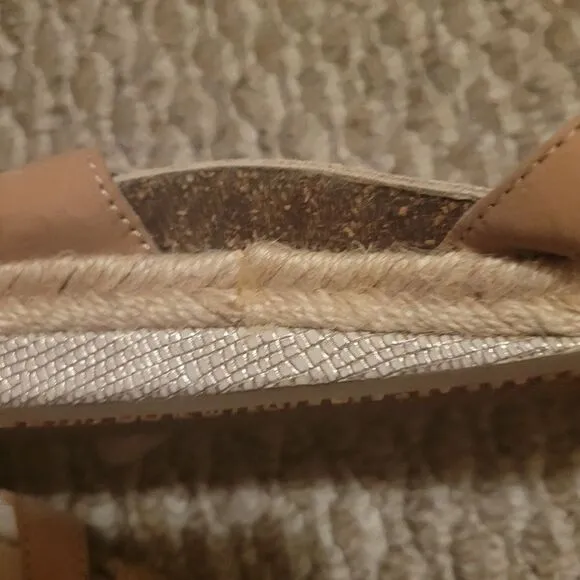 NWOT Abeo Strappy Sandal