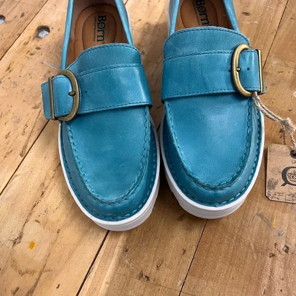 NWT &amp; NWOB $135 Born Contessa Turquoise Leather Platform  Loafers