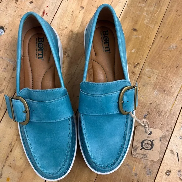 NWT &amp; NWOB $135 Born Contessa Turquoise Leather Platform  Loafers