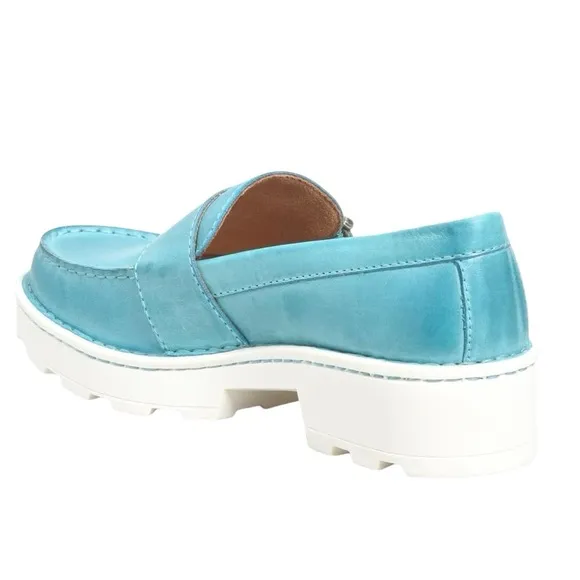 NWT &amp; NWOB $135 Born Contessa Turquoise Leather Platform  Loafers
