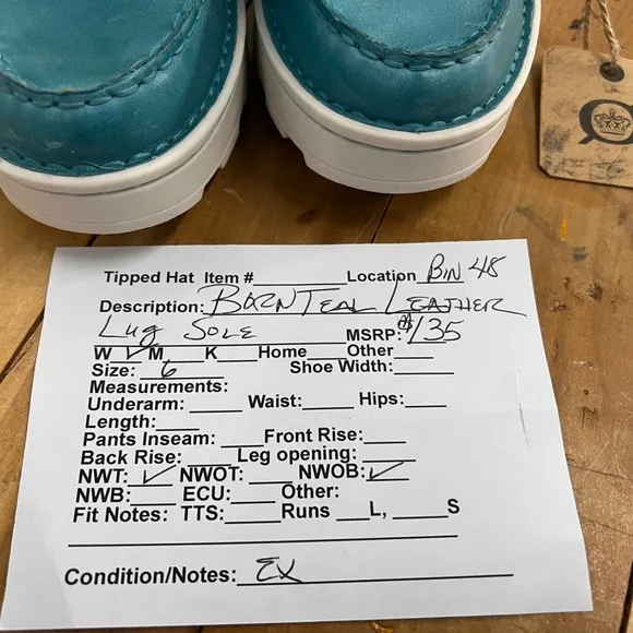 NWT &amp; NWOB $135 Born Contessa Turquoise Leather Platform  Loafers