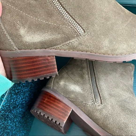 NWT Anthropologie Emu Australia Gray Ankle Boots Shearling Wool Lined Bo…