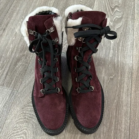 NWT Aquatalia Alyssa women’s boots sz 7.5M