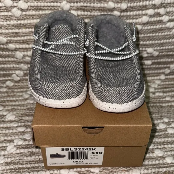 NWT Bruno Marc Youth Slip-on Loafer