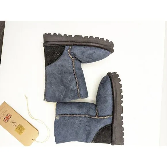 NWT Celtic and Co. Toddler sheepskin boots navy blue little kid 9 - 10