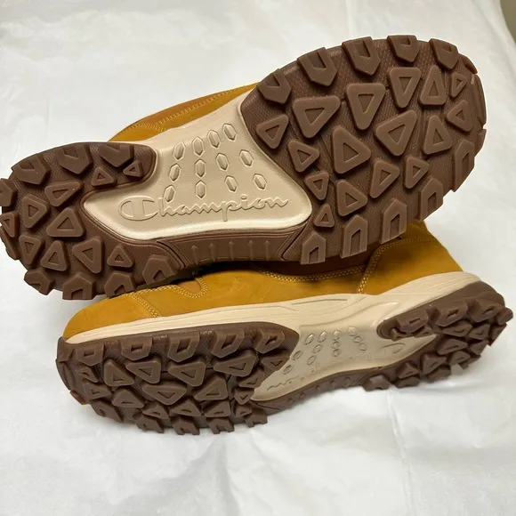 NWT; Champion Expo Rogue Men's Lace up Boots Wheat Gum♾️ Leather Hiking Boots