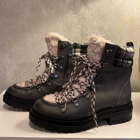 NWT 🥾Circus by Sam Edelman Giselle Faux Fur Ankle Boots