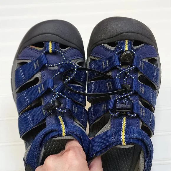 NWT Keen Newport H2 Blue Depths/Gargoyle Youth Sandals