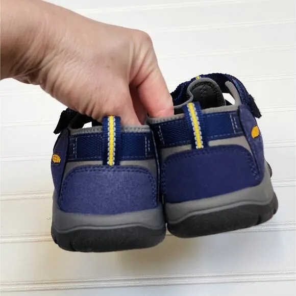 NWT Keen Newport H2 Blue Depths/Gargoyle Youth Sandals