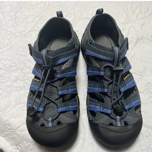NWT Keen Newport H2 Sandals Size 6