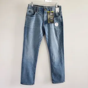 NWT Lee Extreme Motion Straight Leg Tapered Jeans Size 32x30 Blue