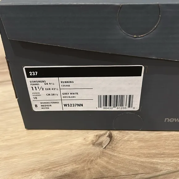NWT New Balance Women's 237 Casual Sneakers