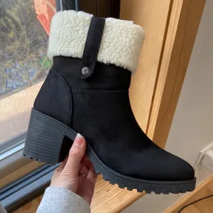 NWT OLIVIA MILLER COZY SHERPA Faux Shearling Chunky Platform BOOTS