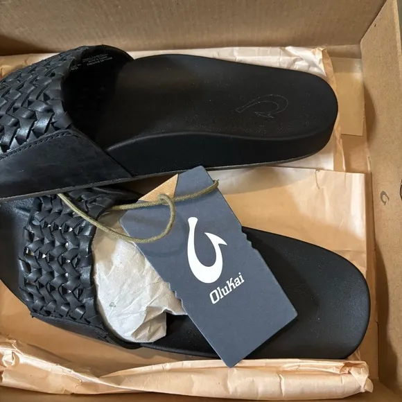 NWT OluKai Kāmola Women’s Slide Sandals Size 5