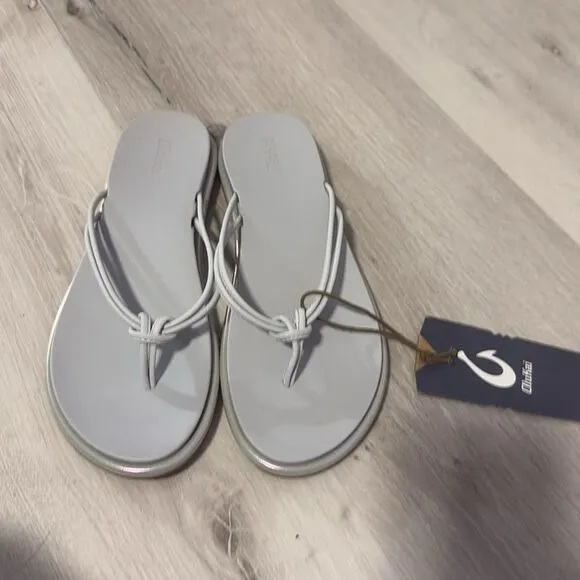 NWT- OLUKAI- Women's Aka Sandals- IRIDESCENT/VAPOR- Size 7