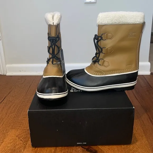 NWT Sorel Youth Waterproof Snow Boots Size 7