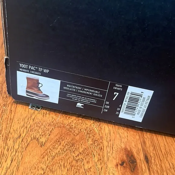 NWT Sorel Youth Waterproof Snow Boots Size 7