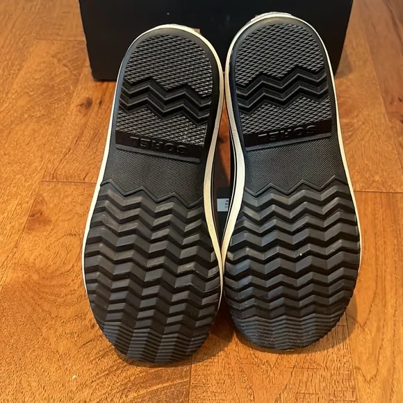 NWT Sorel Youth Waterproof Snow Boots Size 7