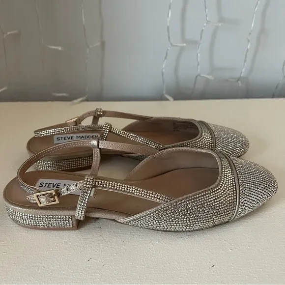 NWT Steve Madden Champagne Embellished Belinda Flats