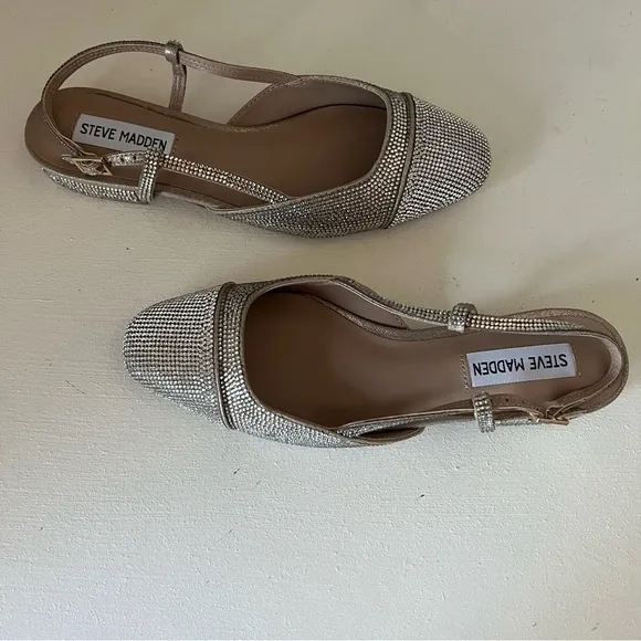 NWT Steve Madden Champagne Embellished Belinda Flats