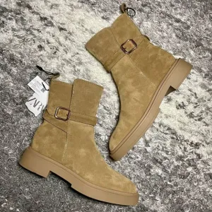 NWT Zara Fleece Lined Split Leather Boots