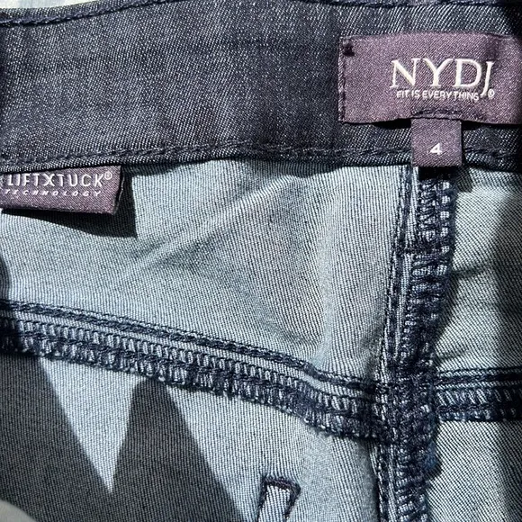 NYDJ Tailored Denim Bermuda Shorts in Lightweight Rinse