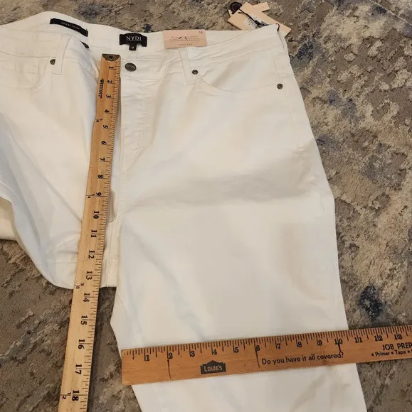 NYDJ White Sheri Slim Ankle Jeans W/Riveted Side Slits. Plus Size 18. Stretch