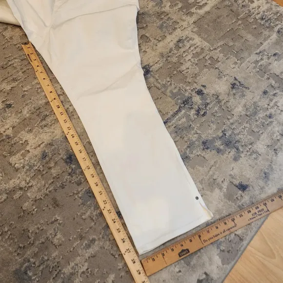 NYDJ White Sheri Slim Ankle Jeans W/Riveted Side Slits. Plus Size 18. Stretch