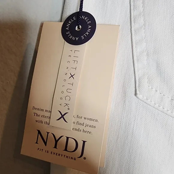 NYDJ White Sheri Slim Ankle Jeans W/Riveted Side Slits. Plus Size 18. Stretch