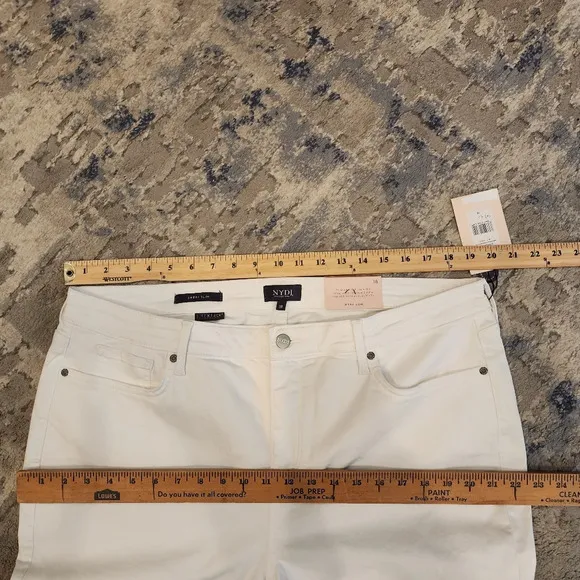 NYDJ White Sheri Slim Ankle Jeans W/Riveted Side Slits. Plus Size 18. Stretch