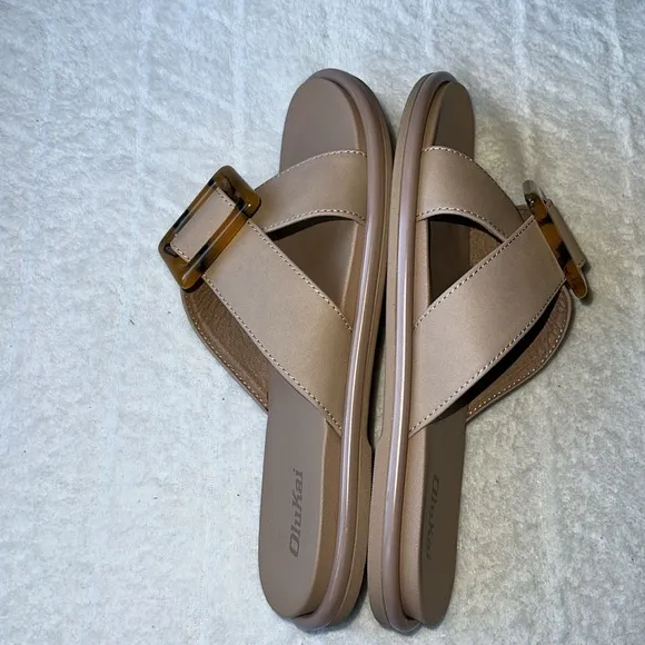 OluKai La’I Slide Sandals
