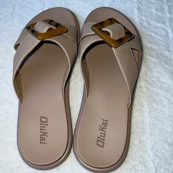 OluKai La’I Slide Sandals