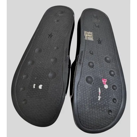 P448 Slides Water Resistant Size US 7/ EU 40 Black Sandals NWOB Unisex