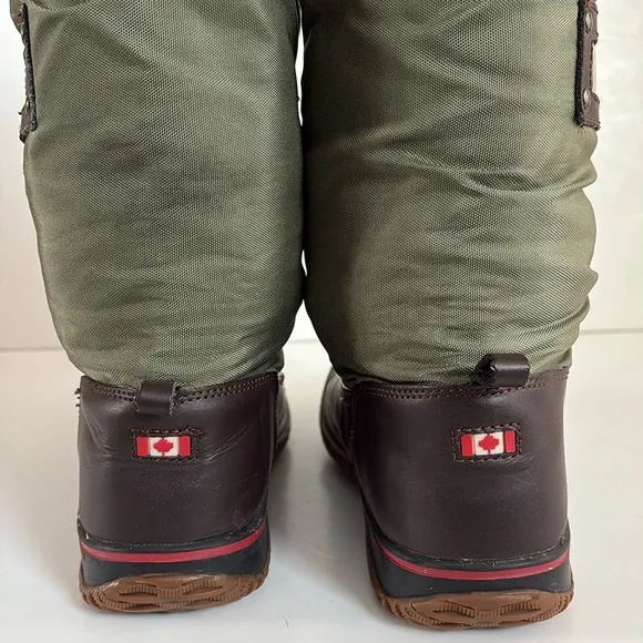 Pajar army green women’s grip boots weatherproof up lace up shaft toggle close