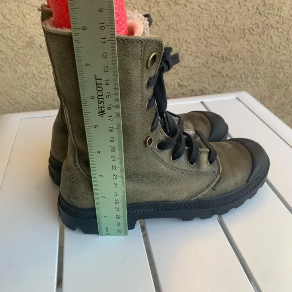 Palladium leather military green shoelaces boots size 6 ( European 37)