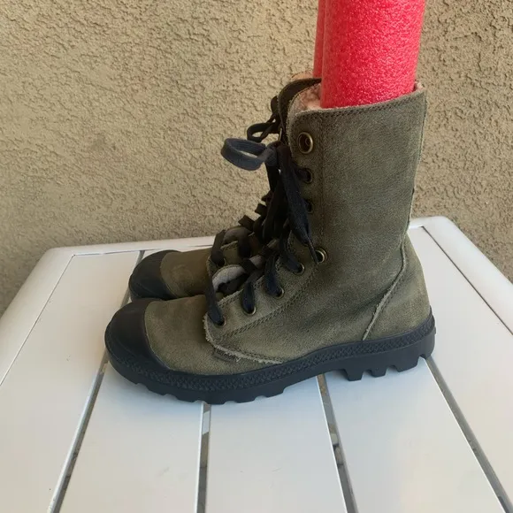 Palladium leather military green shoelaces boots size 6 ( European 37)