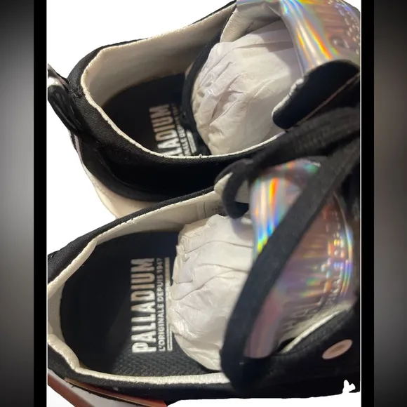 Palladium Revolt Lo TX Platform Sneakers Womens US Size 8 Black/Marshmallow