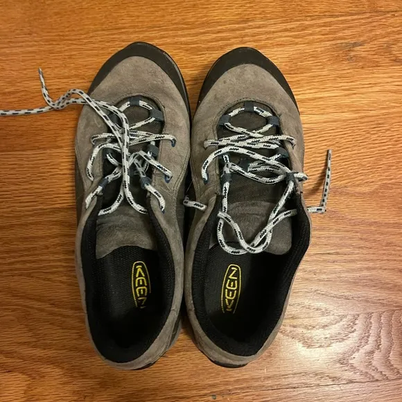 Patagonian’s Lace Up hiking boots