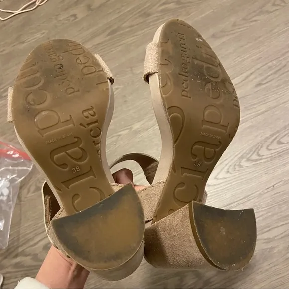 Pedro Garcia - Willa Sandals - Tan Suede Leather - Size 38 / 8 - Pristine