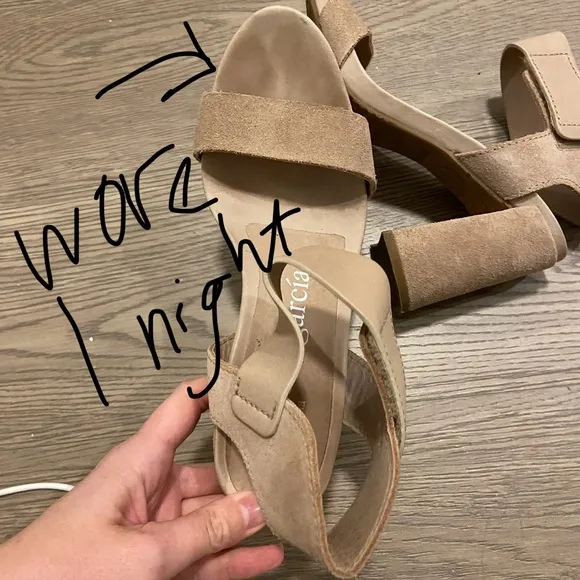 Pedro Garcia - Willa Sandals - Tan Suede Leather - Size 38 / 8 - Pristine