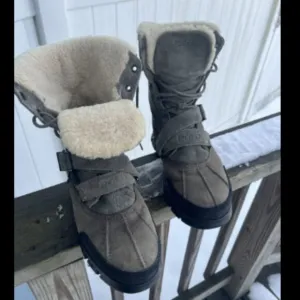 Polo by Ralph Lauren Tavin Rollover-Top Leather Shearling Boots-Gray (Size 10)