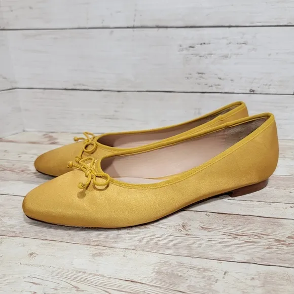Porte &amp; Paire - Bow-embellished Satin Ballet Flats - Yellow