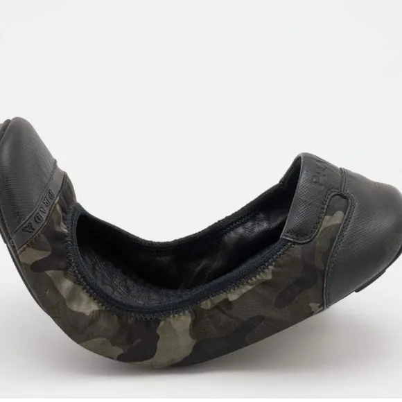 Prada Sport Black Leather and Camouflage Nylon Scrunch Ballet Flats Size 7