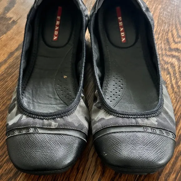 Prada Sport Black Leather and Camouflage Nylon Scrunch Ballet Flats Size 7