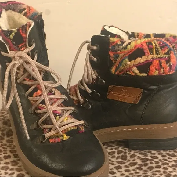 Preloved Black and multicolored Women’s Rieker boots size 38(7.5) Beautiful!