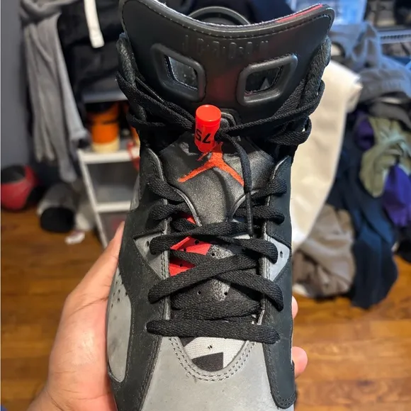 PSG Jordan 6’s sz 11
