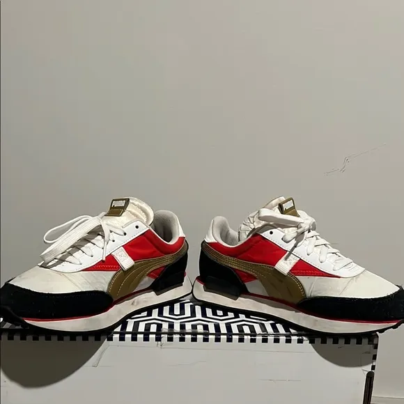 Puma “Future Rider” Varsity Red and Dhalia Gold Sneakers! 80s Vintage Retro