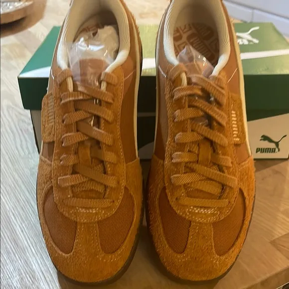 Puma Tan Suede Retro Sneakers