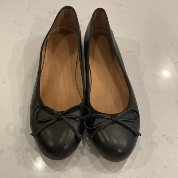 QUINCE Italian Leather Bow Ballet Flat Black Size 8