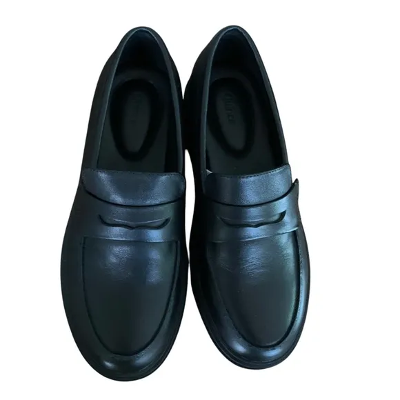 Quince NWOB Italian Leather Lug Sole Loafer Black Sz 7